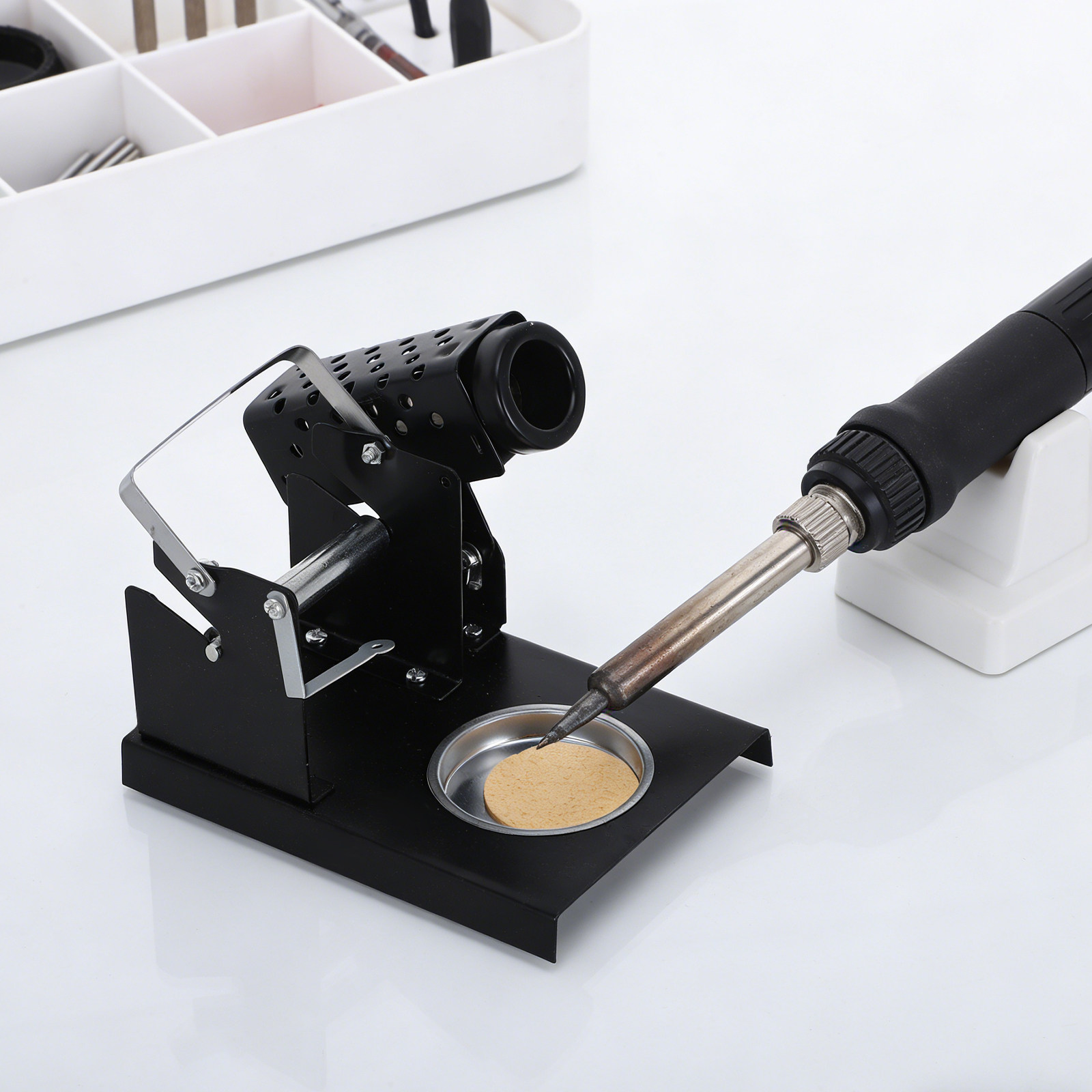 精密電子機器の修理に使用するはんだごてスタンド。金属製でコン - Electronics Repair Tool のレビューと価格